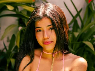 Peachrougeh profile picture