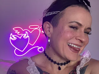 streamate quinnmariexo webcam profile pic via chatnmate.com