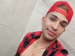 Raphaelcams - Streamate Deepthroat Piercing Tattoo Boy 