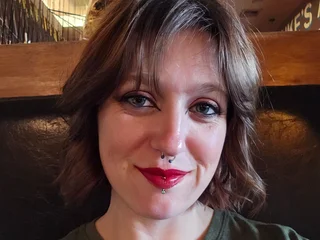 Rubyred48 profile picture