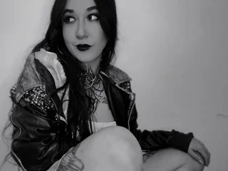SallyLynn18 profile picture
