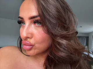 Sashalouuise profile picture