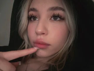 SidneySween19 profile picture