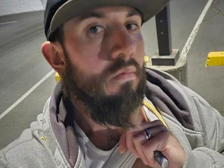 StruggleMajor profile picture