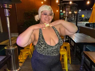 ThickAsianMami profile picture