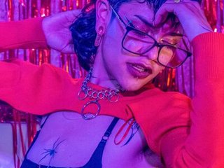 Triinitty - Streamate Teen Interactivetoys Piercing Girl 