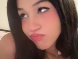 VictoriaInLace profile picture