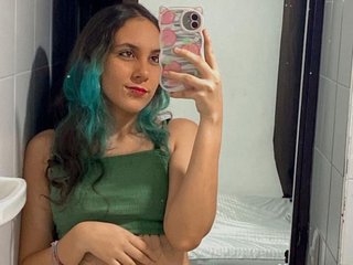 Xlunna18 - Streamate Teen Party Girl 