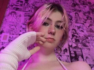 Divertimento sessuale in webcam con Xxgh0stgrlxx in cam di sesso dal vivo