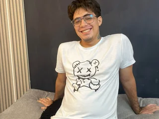ZeusTrys profile picture