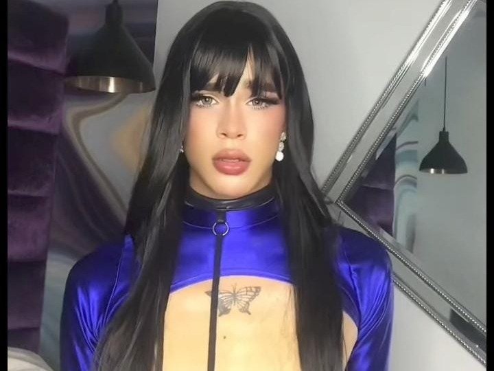 AdaraFerrara — LIVE on Streamate