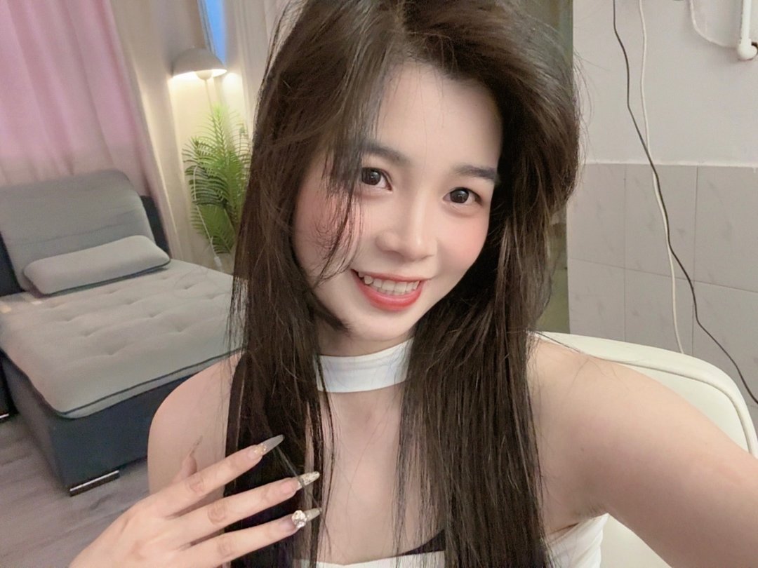 Ailisiminmin — LIVE on Streamate