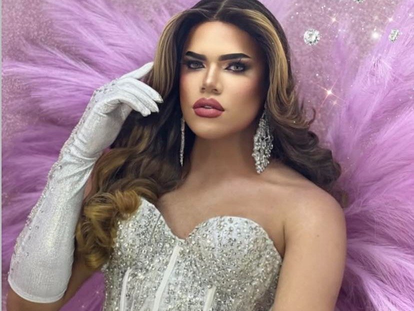 Alaniix66 — LIVE on Streamate