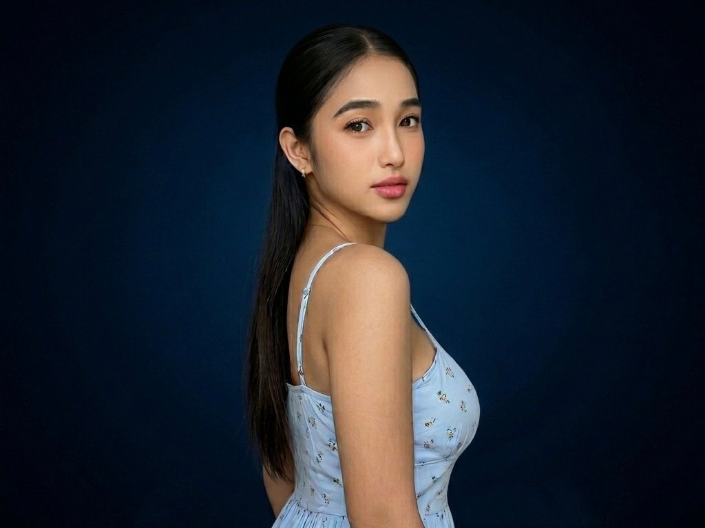 AltheaFoxxx — LIVE on Streamate