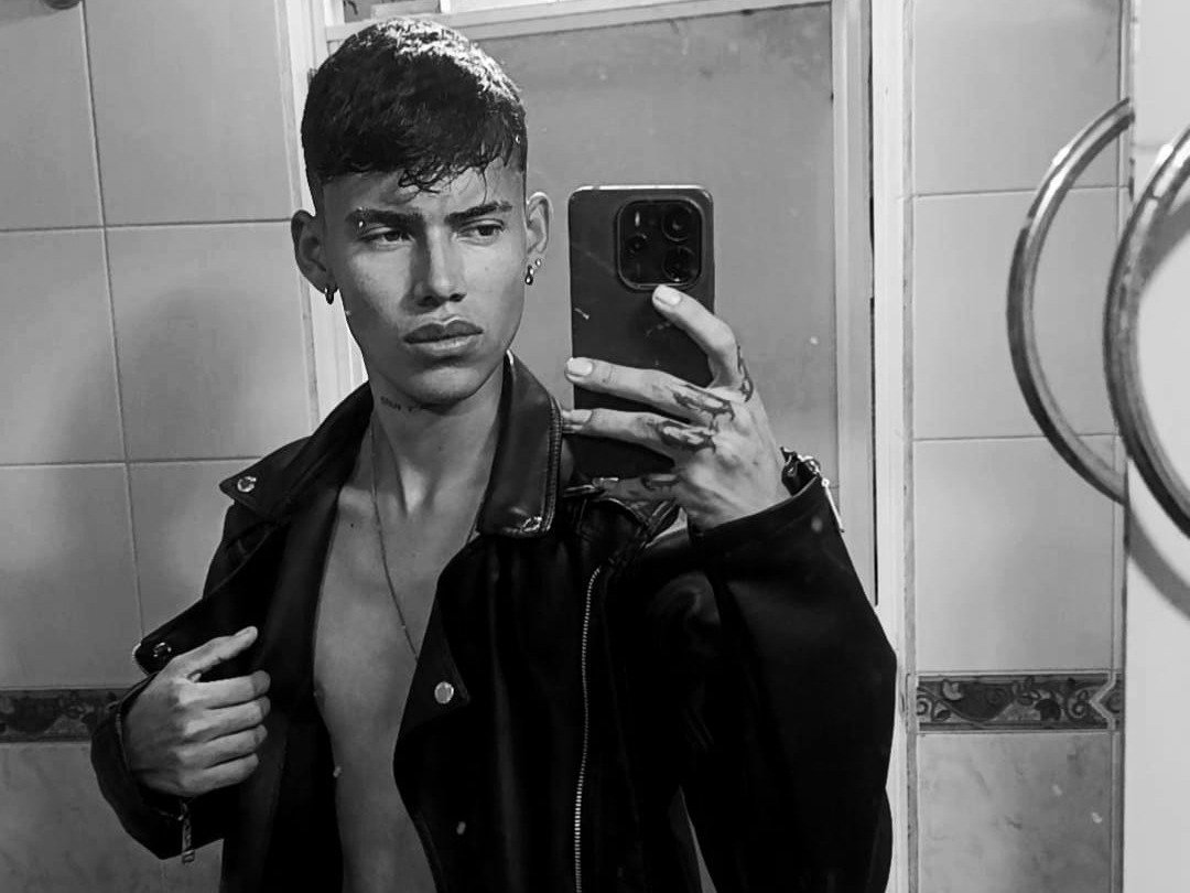 AstarothGrigori — LIVE on Streamate