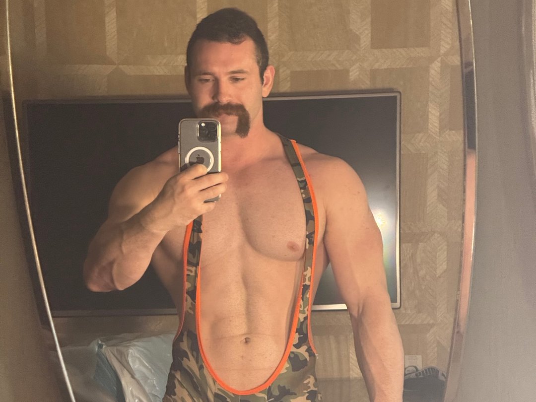 AustinRex69 — LIVE on Streamate