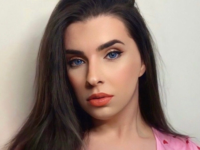 Babi_Gorgeous — LIVE on Streamate