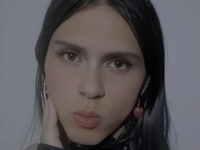 Baby_Sophie69 — LIVE on Streamate