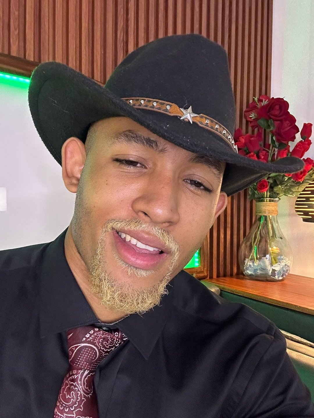 BentoFox — LIVE on Streamate