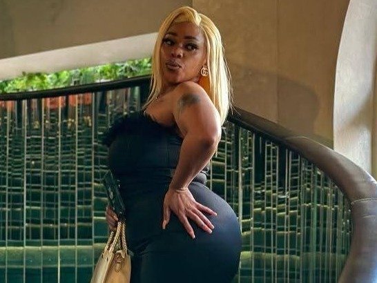 BlaqRosexxx — LIVE on Streamate