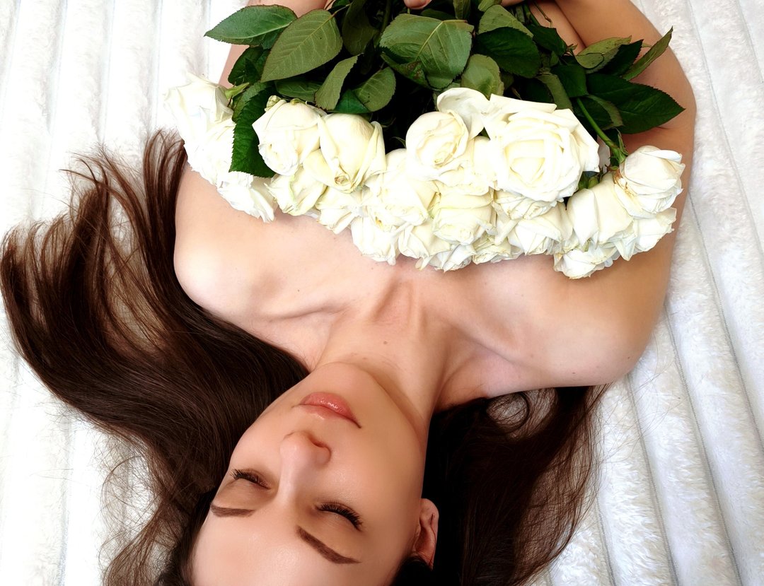 Brunettee — LIVE on Streamate