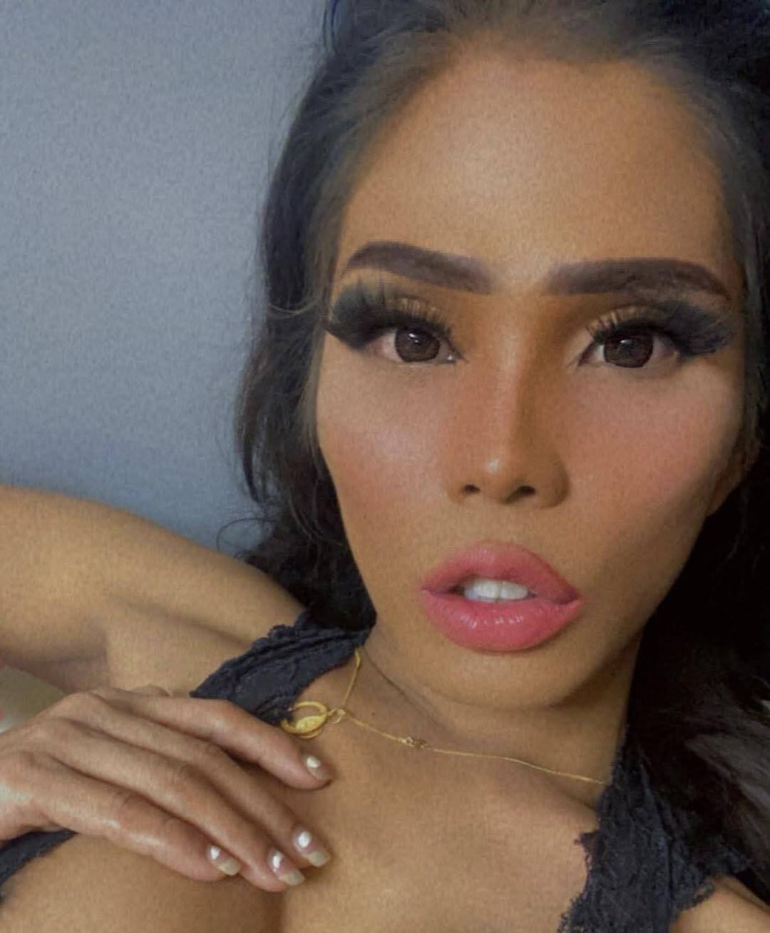 BusstyEllie — LIVE on Streamate