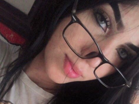 Camelyhott — LIVE on Streamate