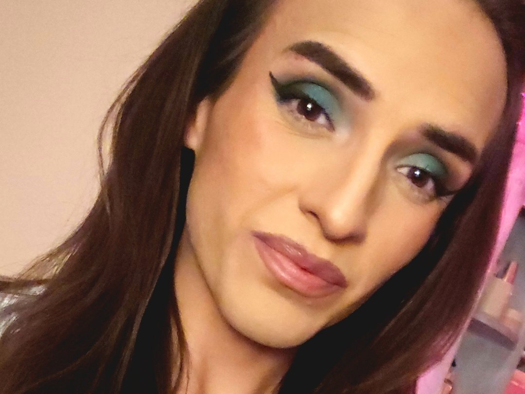 CeejayyCharley — LIVE on Streamate