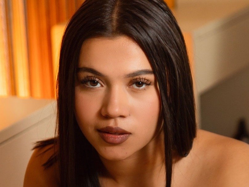 ClaraSoler — LIVE on Streamate