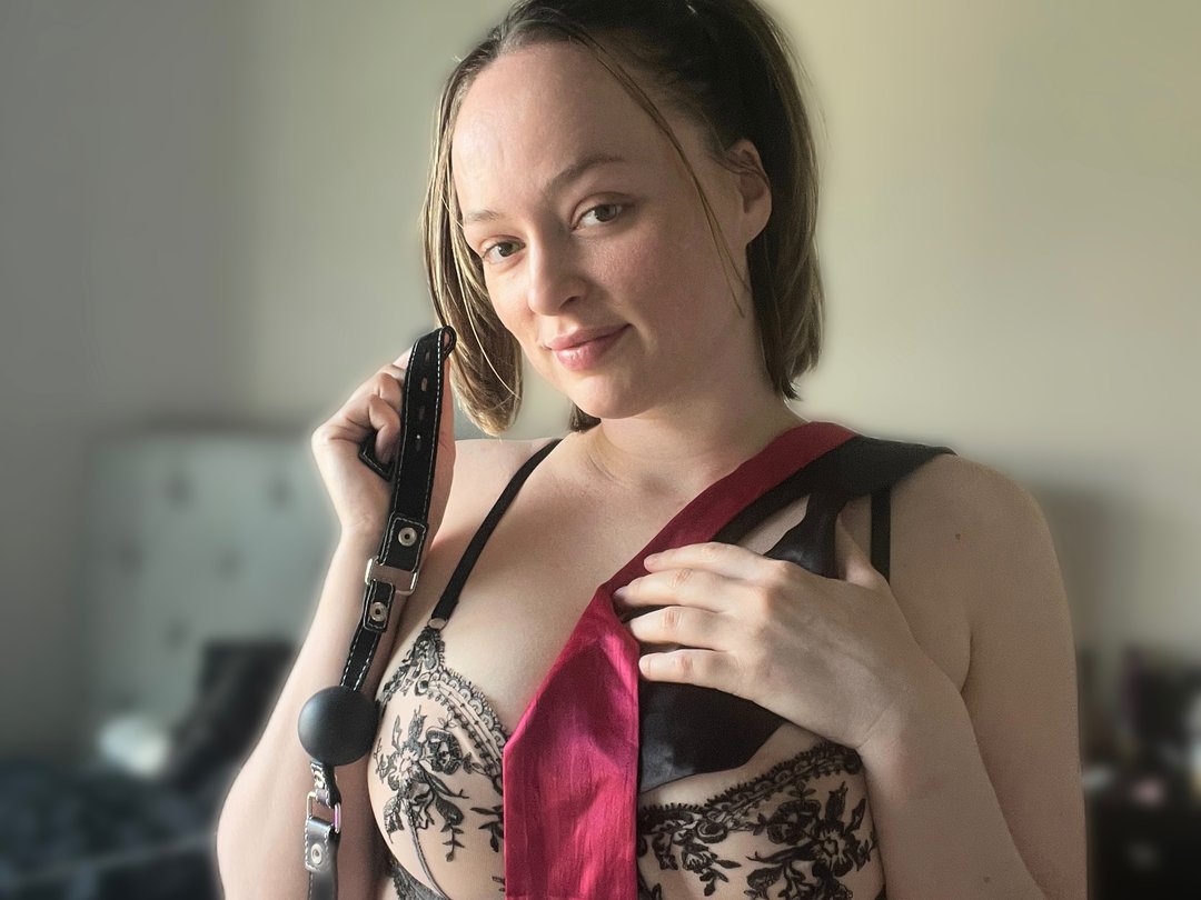 DaisyVincentt — LIVE on Streamate