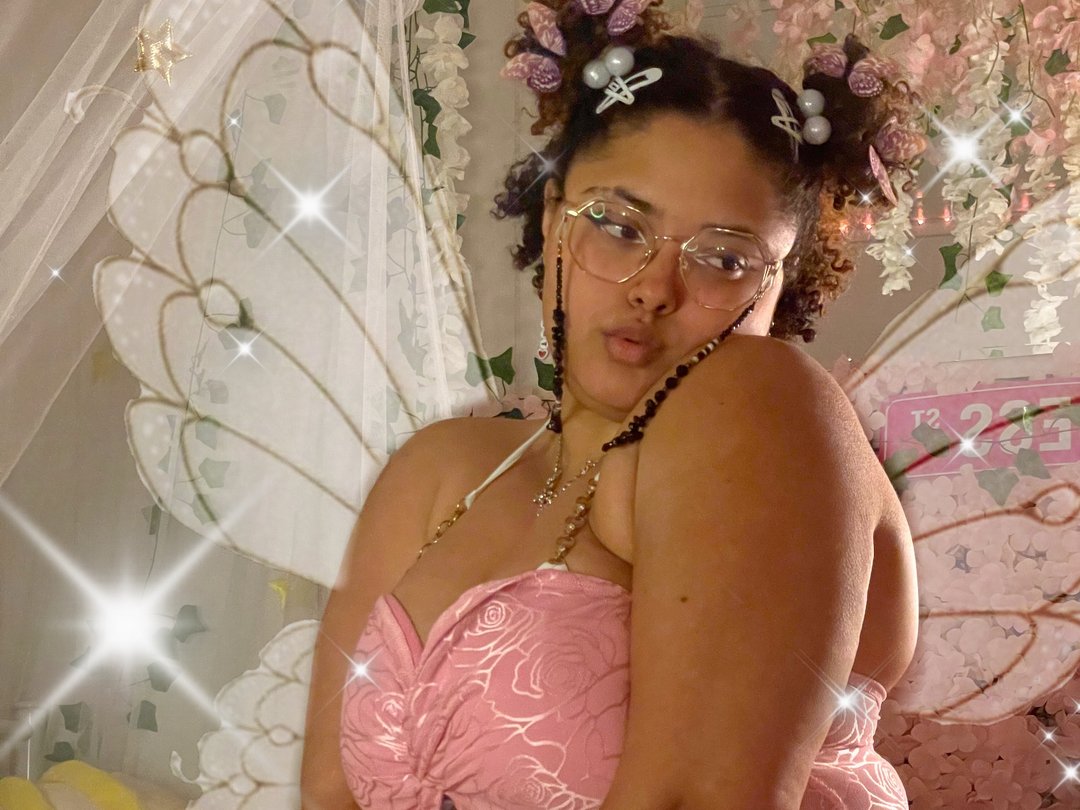 Divine_Solace — LIVE on Streamate