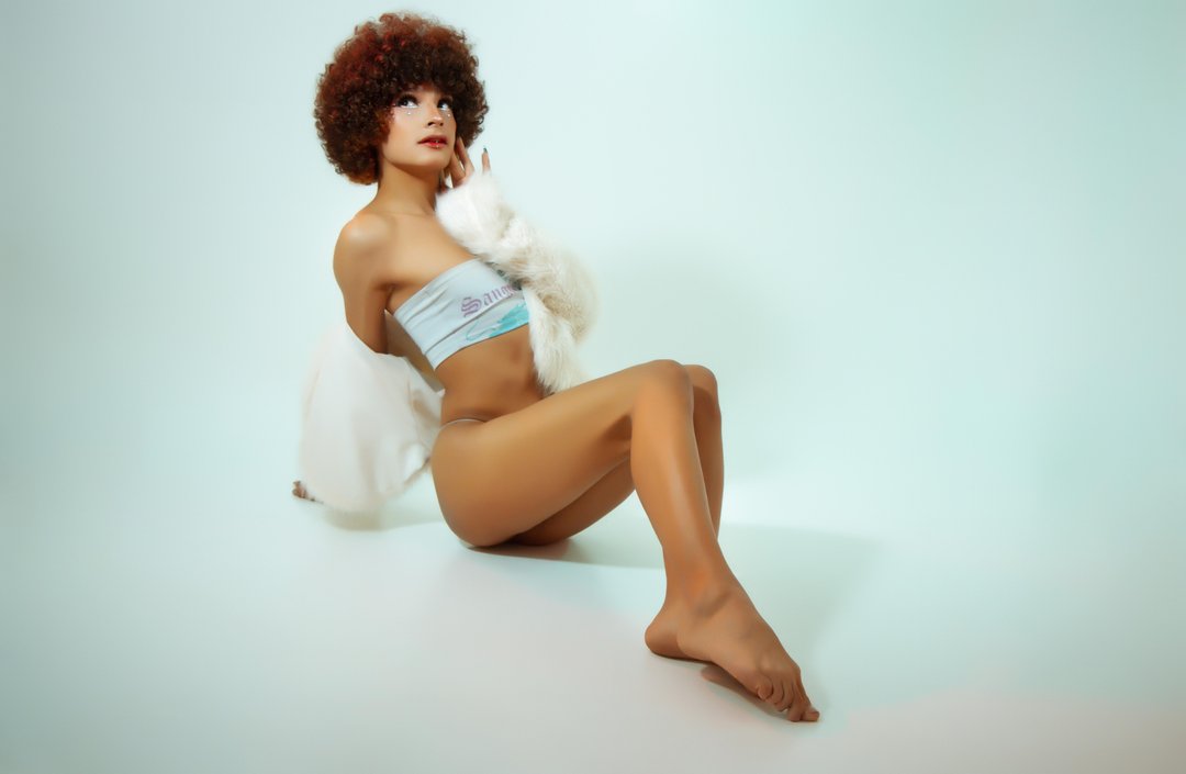 Elizabeth_Joness — LIVE on Streamate