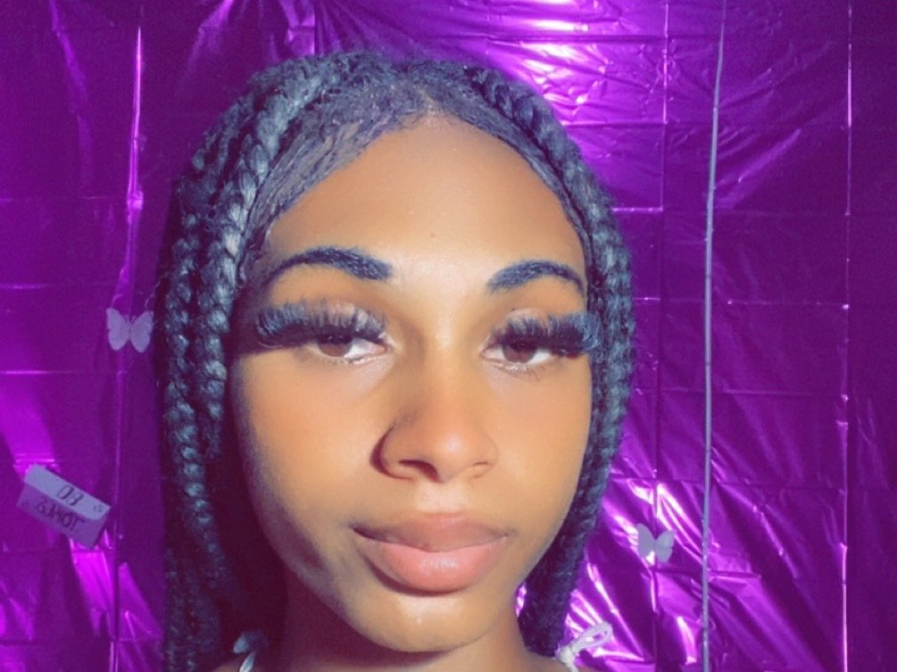 Ember_Victoria — LIVE on Streamate