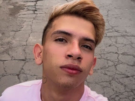 Ethan_os — LIVE on Streamate