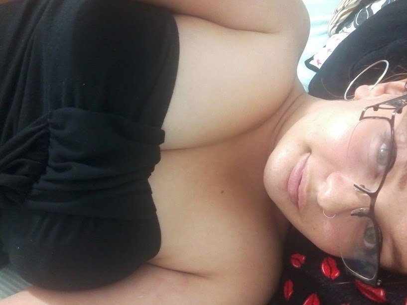 Foxxy_lov — LIVE on Streamate