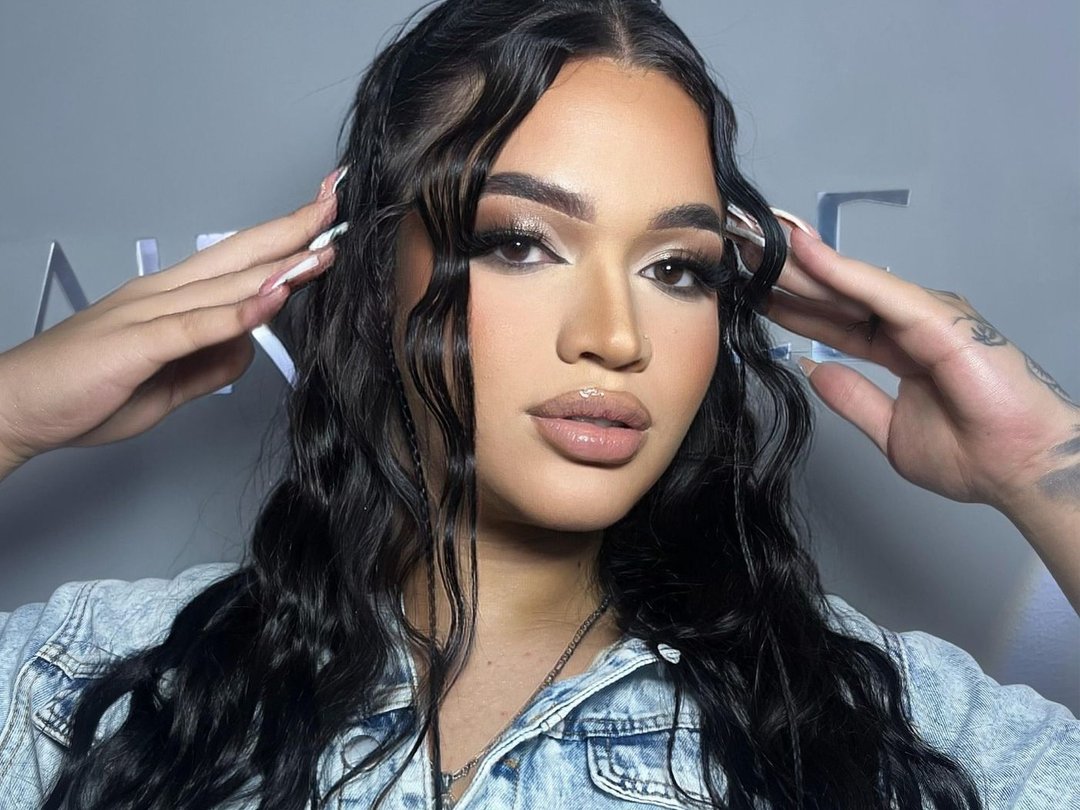 GemmaGranadoss — LIVE on Streamate