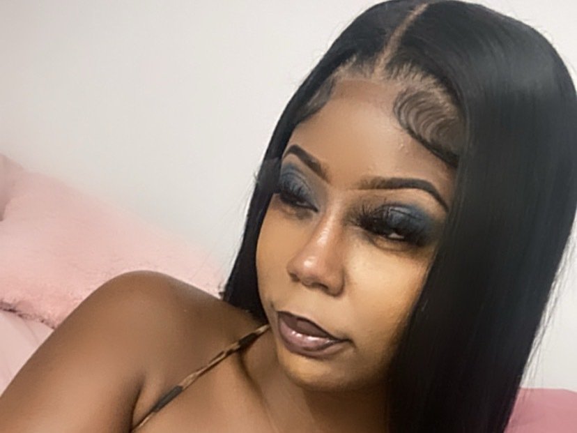 Goddesmistresslucy — LIVE on Streamate