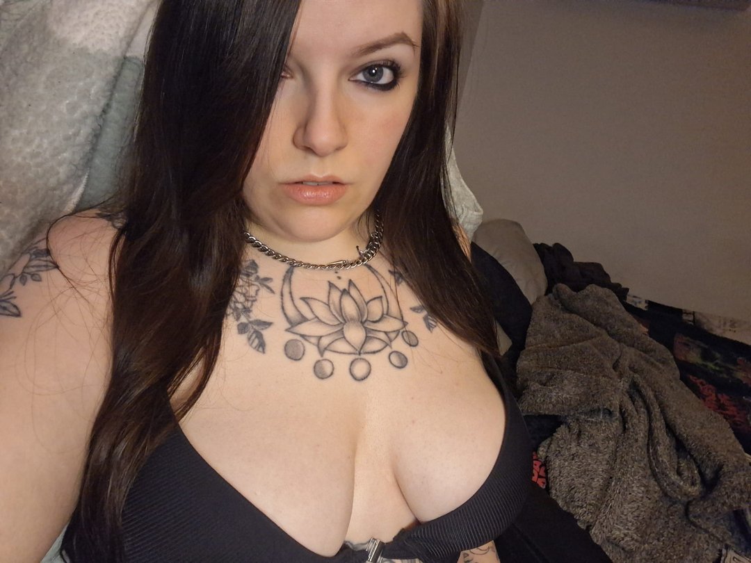 Gothiccbxby — LIVE on Streamate