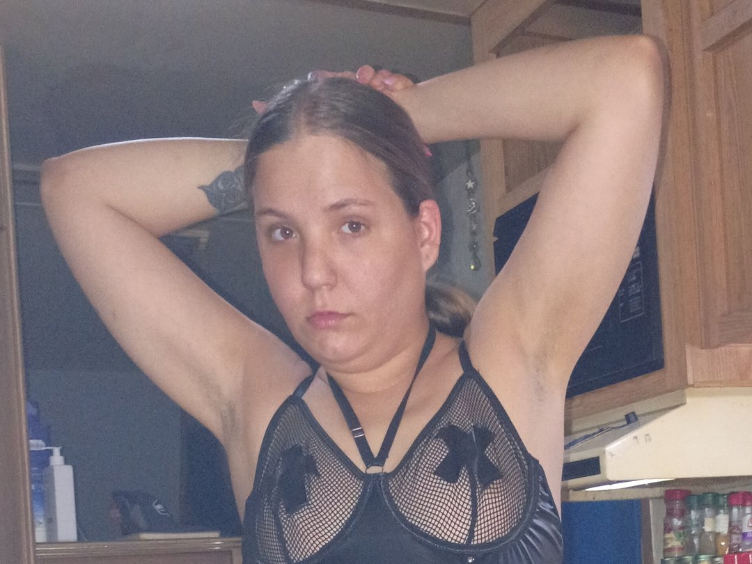 Hottestkitten96 — LIVE on Streamate