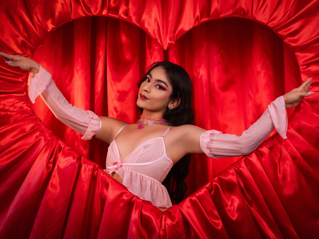 IsaCarson — LIVE on Streamate