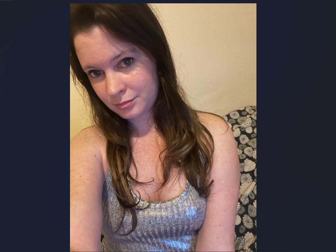 Issamayy — LIVE on Streamate