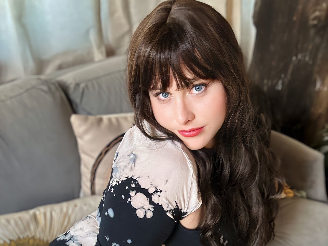 IvyRoseReid — LIVE on Streamate