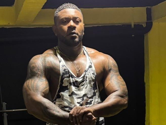 JaxStonne — LIVE on Streamate