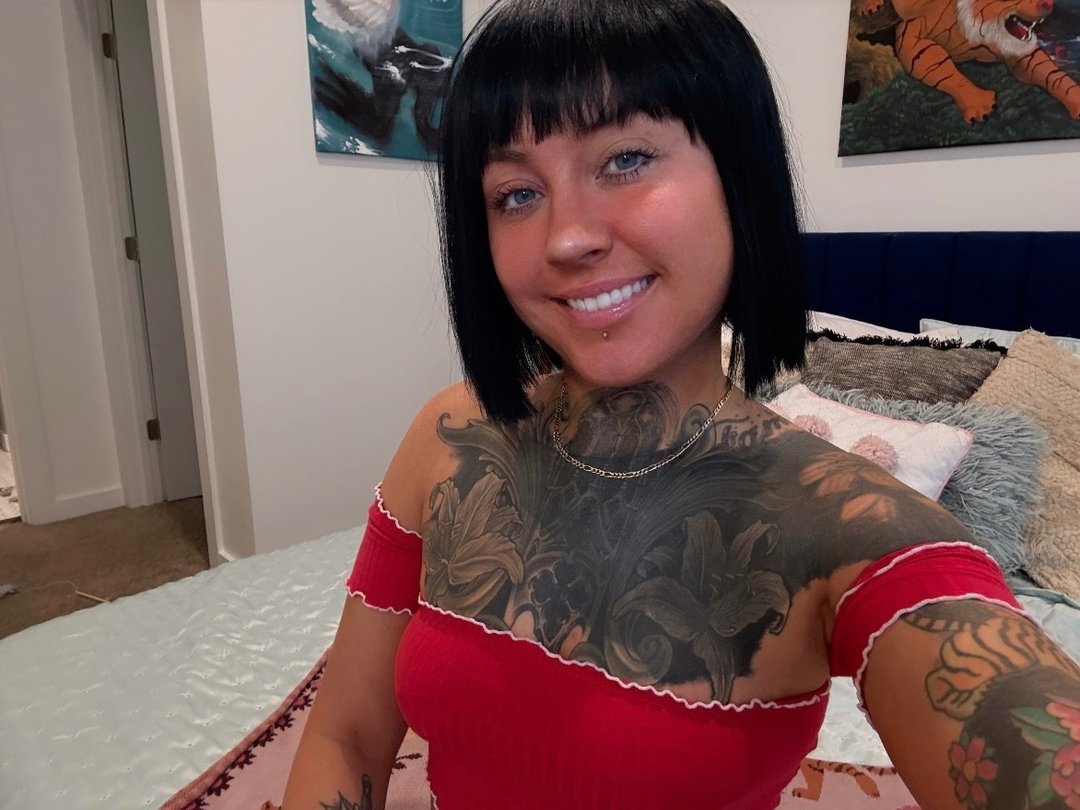 Justbaileyxo — LIVE on Streamate