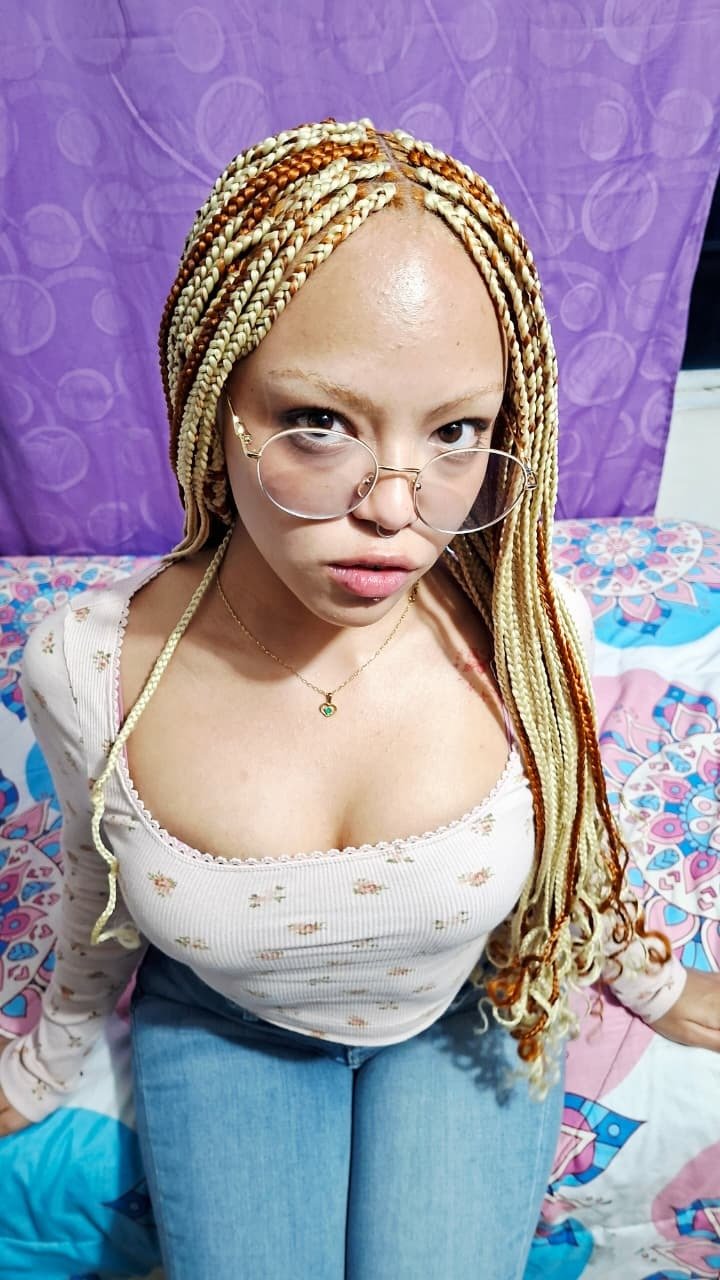 KeiryGinger — LIVE on Streamate