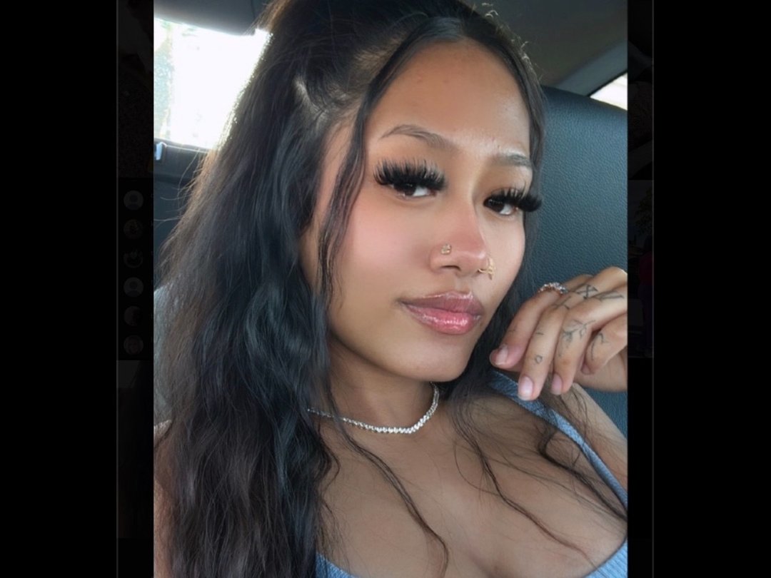 KikiRoseXO — LIVE on Streamate