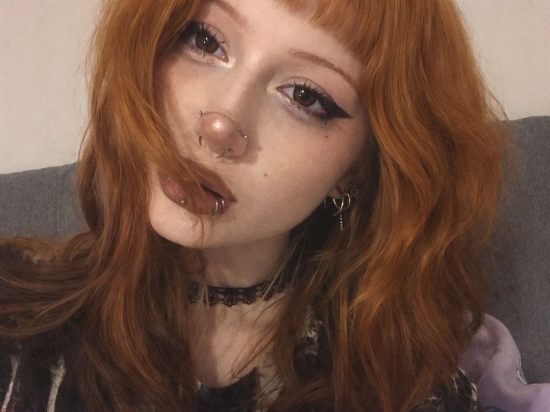 LIYNA — LIVE on Streamate