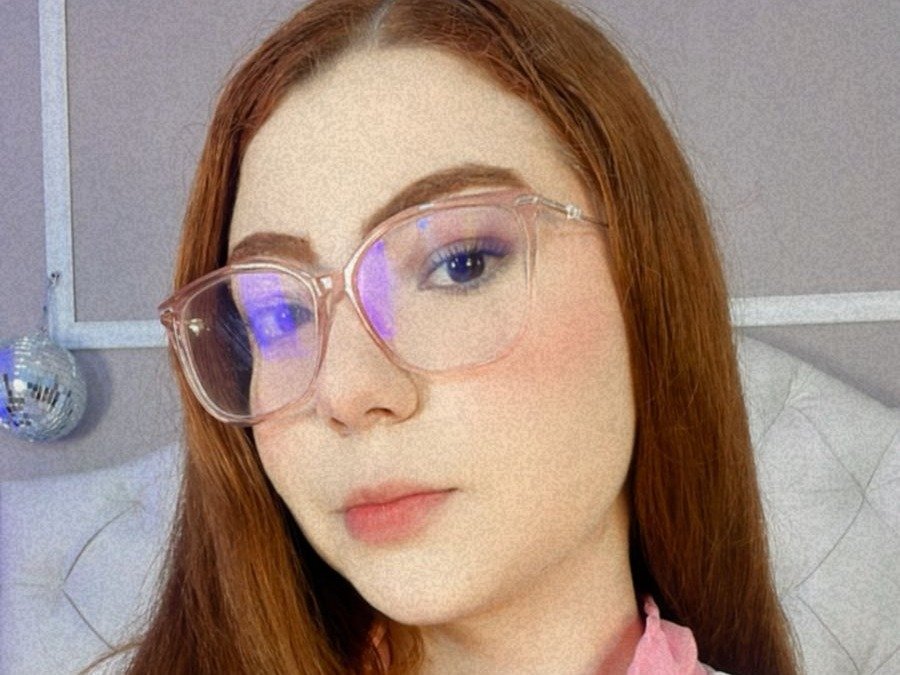 LIZY_PORTMAN — LIVE on Streamate