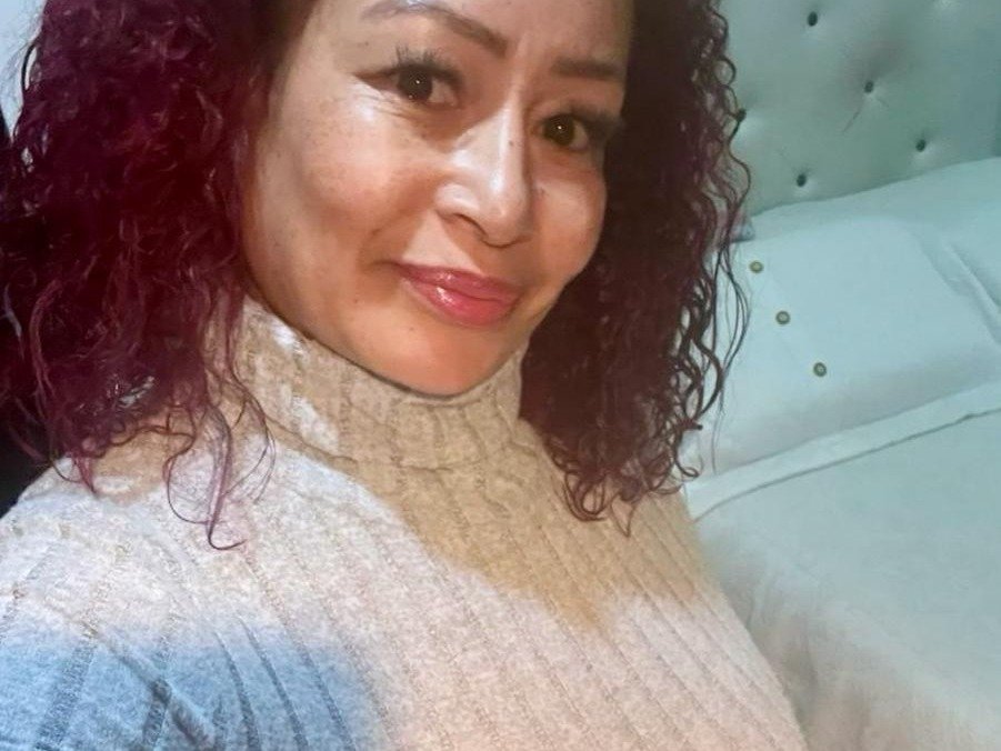 LIZZY49 — LIVE on Streamate