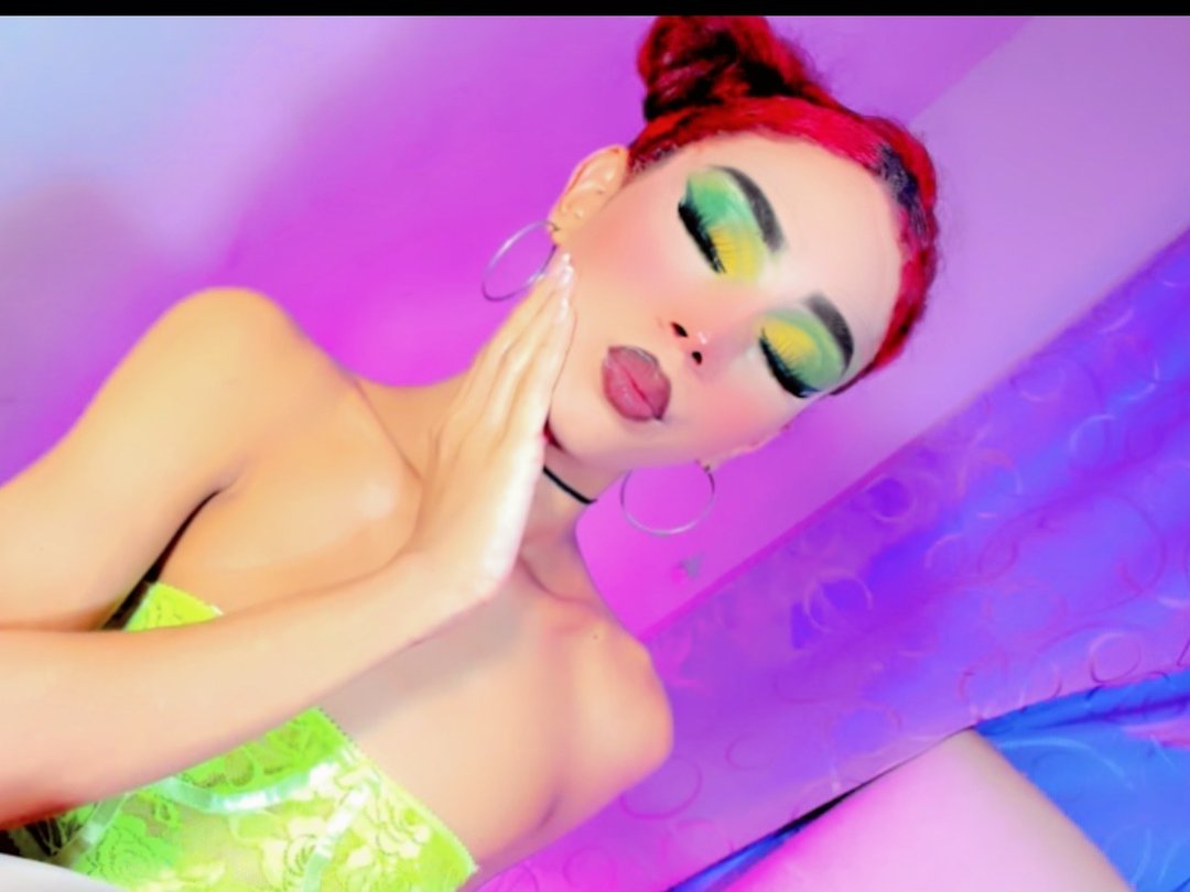 Latina_sexydolly — LIVE on Streamate